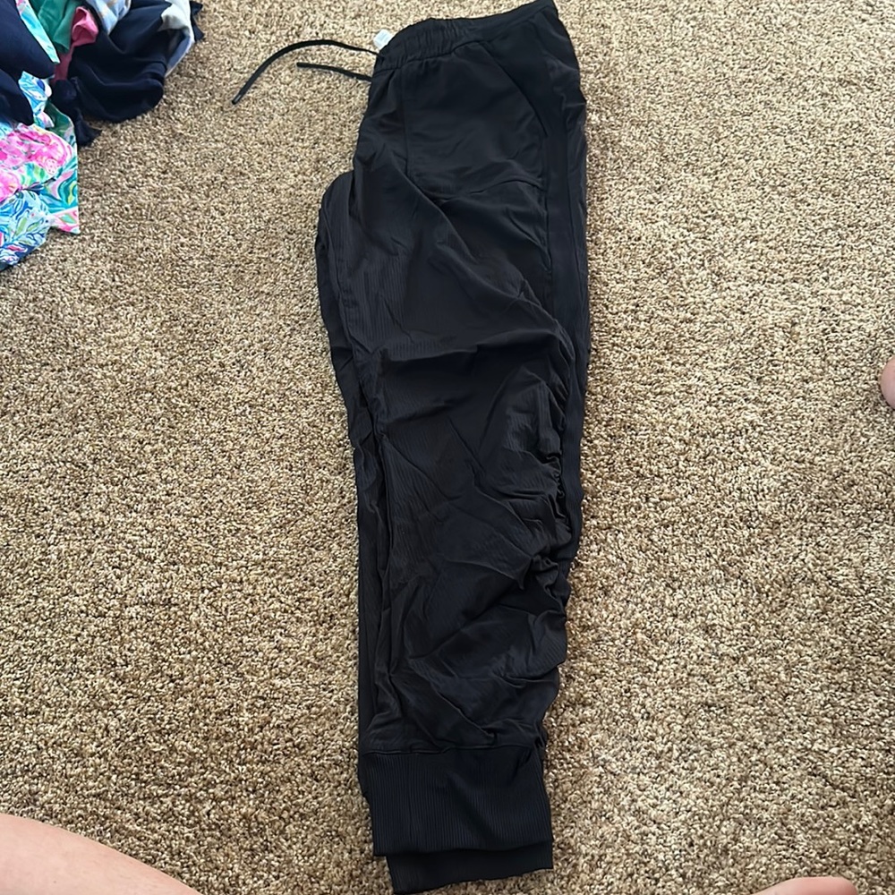 Lululemon joggers